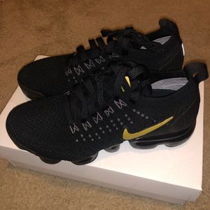 Women’s Nike air vapor max